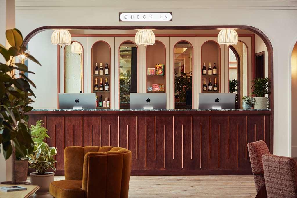 The Hoxton Shepherds Bush Лондон Экстерьер фото